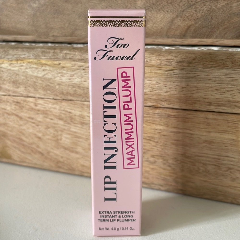 Too Faced lip injection maximum plump gloss